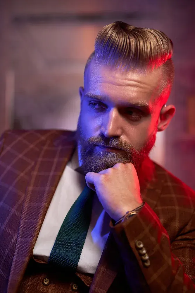 Coiffeur homme et barbier — aperçu visuel 6